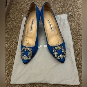 Manolo Blahnik HANGISI 70 Blue Satin Jewel Buckle Pumps